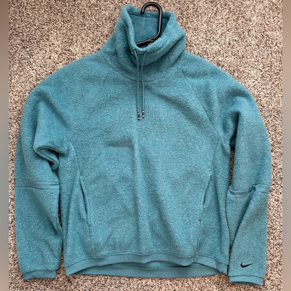 Nike Women’s Pullover Sweatshirt